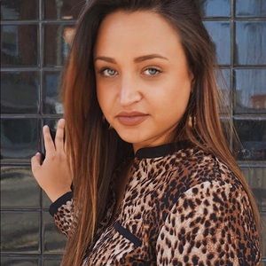 Meet your Posher, Haley